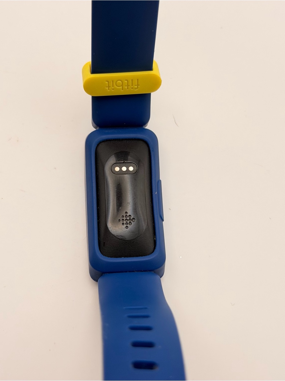 Fitbit Ace 2, Kids Smartwatch, Fitness Tracker, Charger Included - Picture 5 of 6